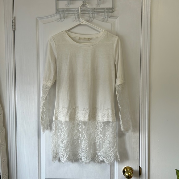 Women’s Cotton and Lace White Medium Long Sleeve Top - Picture 1 of 4